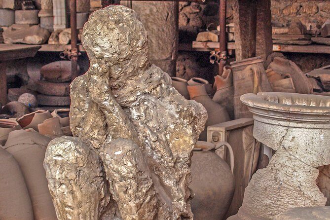 All Inclusive Pompeii, Pizza Class & Olive Oil Experience - Pizza-making class: dough, toppings, and wood-fired oven lunch