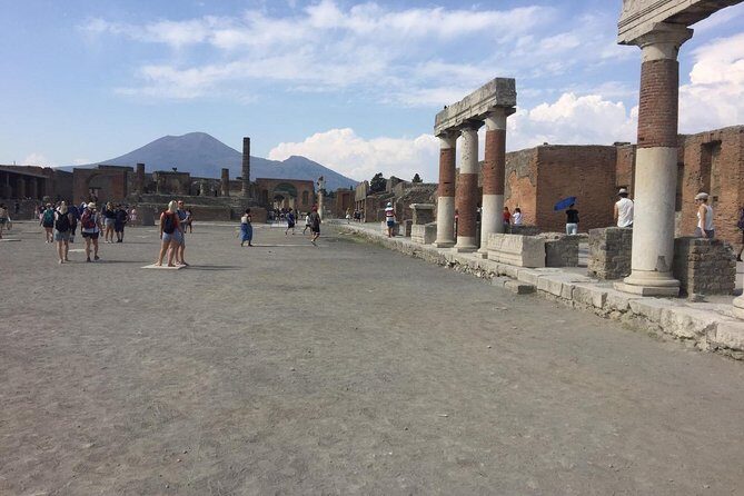 All-Inclusive Pompeii Tour with Guide, Lunch & Ticket from Rome - Leaving Rome at 7:30: what the early start really buys you