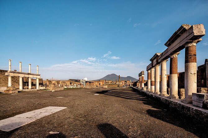 Amalfi Coast: Pompeii Small Group with Skip the Line Tickets - Free time for lunch: what you get, what you plan