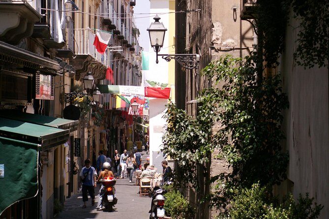 Beauty and History Tour: Positano, Sorrento, Pompeii (FullDay 8h) - Quick Tastings: Limoncello, Olive Oil, and Coral/Cameos (Optional)