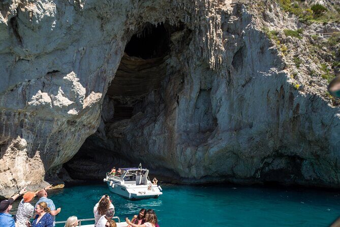 Capri Tour from Pompeii, Vico Equense & Castellammare di Stabia - Boat tour rhythm: what you’ll notice once you’re on the water