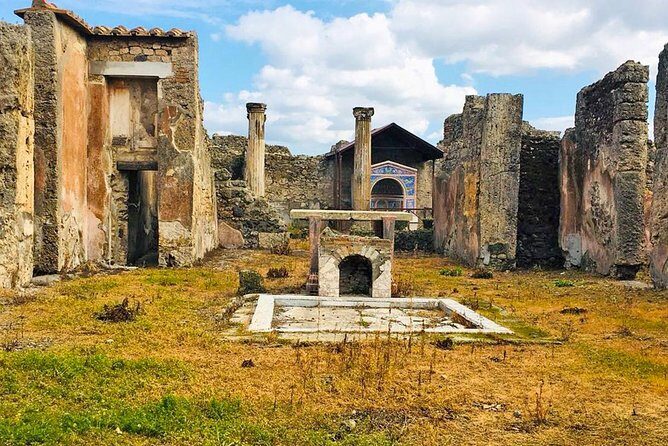 Day trip to Pompeii from Naples - Where it can trip you up: finding the right bus and making the pickup