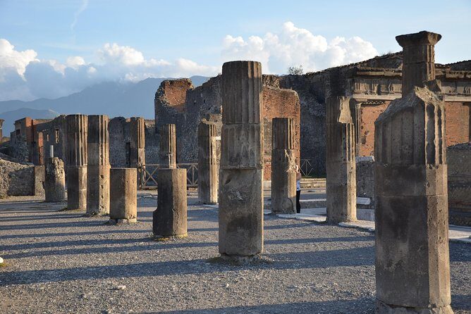 Day Trip to Pompeii, Positano and Amalfi Coast- Semi Private Tour - Who this tour is best for (and who should choose a different plan)