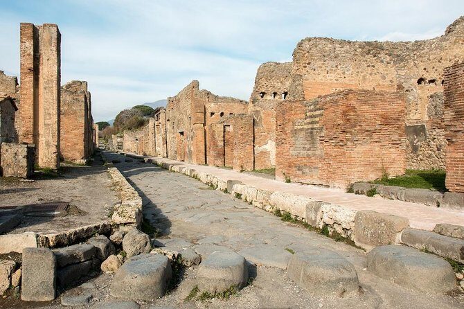 Daytrip from Rome to Pompei and Sorrento - How the transport and pacing feel in practice