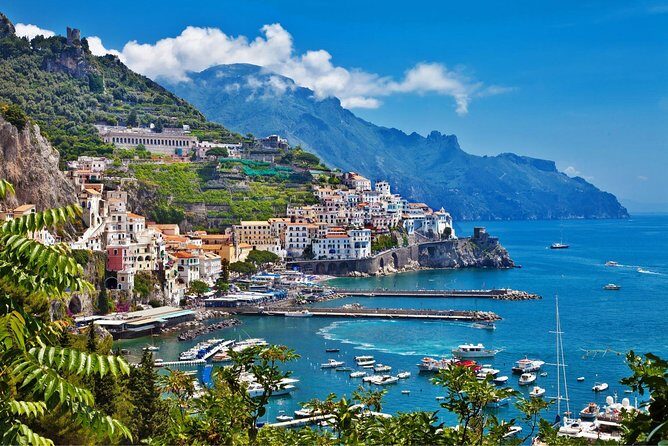 Daytrip from Rome to Pompeii and Amalfi Coast - The drive along the Amalfi Coast: comfort with built-in photo breaks