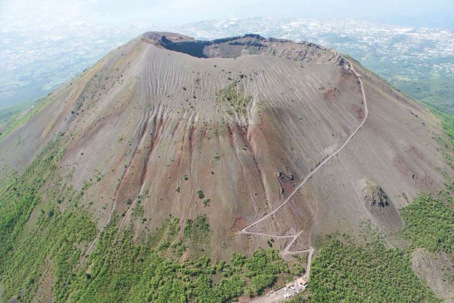Discover Mt. Vesuvius: Private 3-Hour Tour from Pompeii - Should you book this Vesuvius tour from Pompeii?