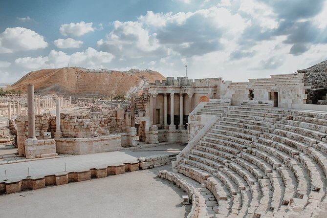Discovering Pompeii and Herculaneum - VIP Tour with Lunch - VIP price and what you’re really paying for