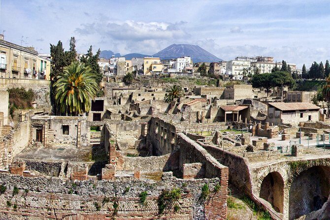 Discovering Pompeii and Herculaneum - VIP Tour with Lunch - Smart tips so your feet, heat, and timing all cooperate