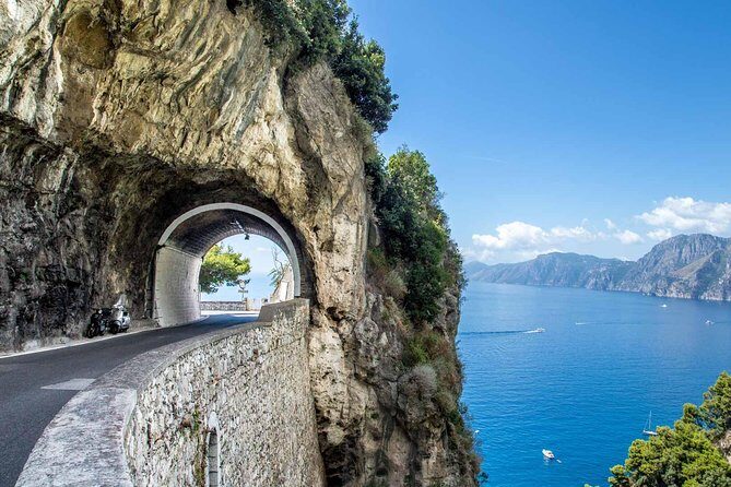 Exclusive Amalfi Coast with English-Speaking Driver - Naples, Sorrento, or Pompeii: how the day starts
