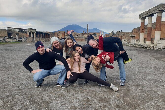 Exclusive Pompeii with Wine and Lunch on Vesuvius-Skip-the-line - Pickup and timing: the part you usually regret doing yourself