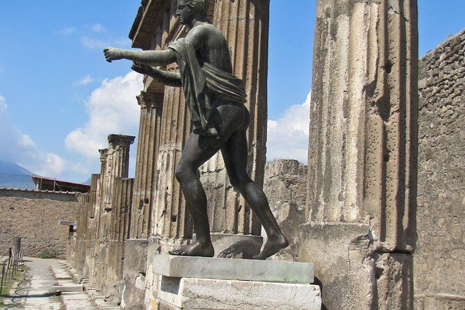 Explore Pompeii Half Day Highlights Tour with Pickup from Naples - The Two-Hour Pompeii Walk: Forum, Piazza, and the Main Streets