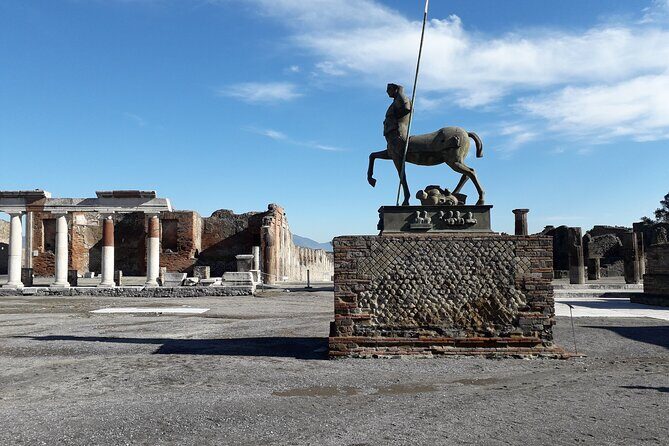 Exploring Pompeii - Roman shops and the everyday rhythm of the city