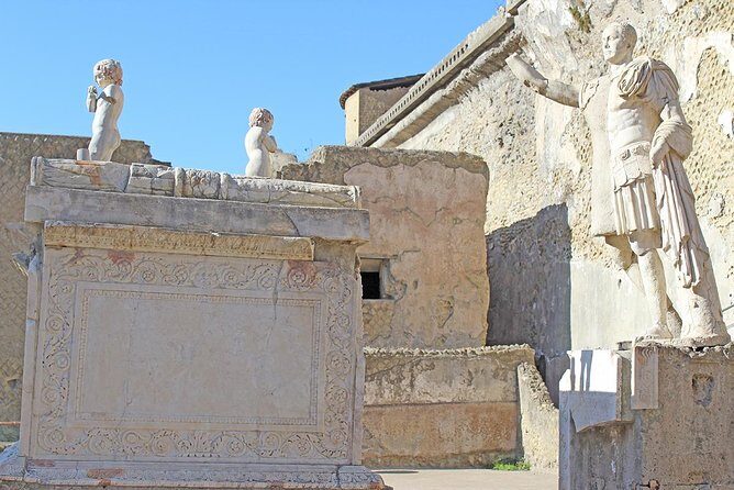 Fast Access Exclusive Private Ancient Pompeii Herculaneum & Oplontis Guided Tour - Stop 1: Scavi di Oplontis and Villa Poppea’s lived-in luxury