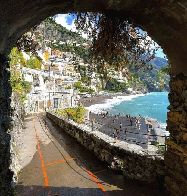 From Naples: Amalfi Coast, Sorrento, and Pompeii Tour - An 8-hour plan that’s built for seeing, not lingering