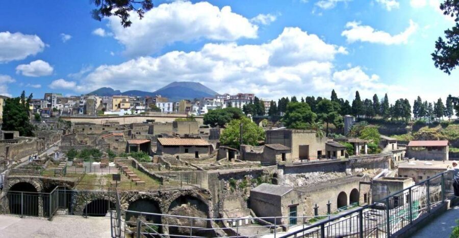 From Naples: Day Trip to Herculaneum with skip the line - Herculaneum in a 4-hour window: what self-guided time really means