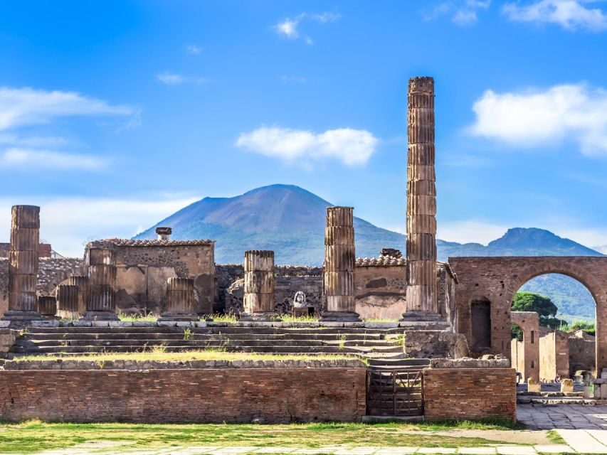 From Naples: Herculaneum, Vesuvius, and Pompeii Trip - How the 8.5-hour schedule really feels in practice