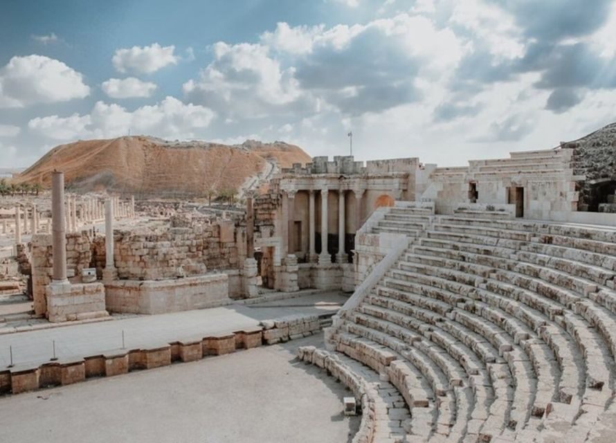 From Naples: Pompeii and Herculaneum VIP Tour with Lunch - Pompeii’s two-hour guided walk: streets, baths, villas, and the Vesuvius story