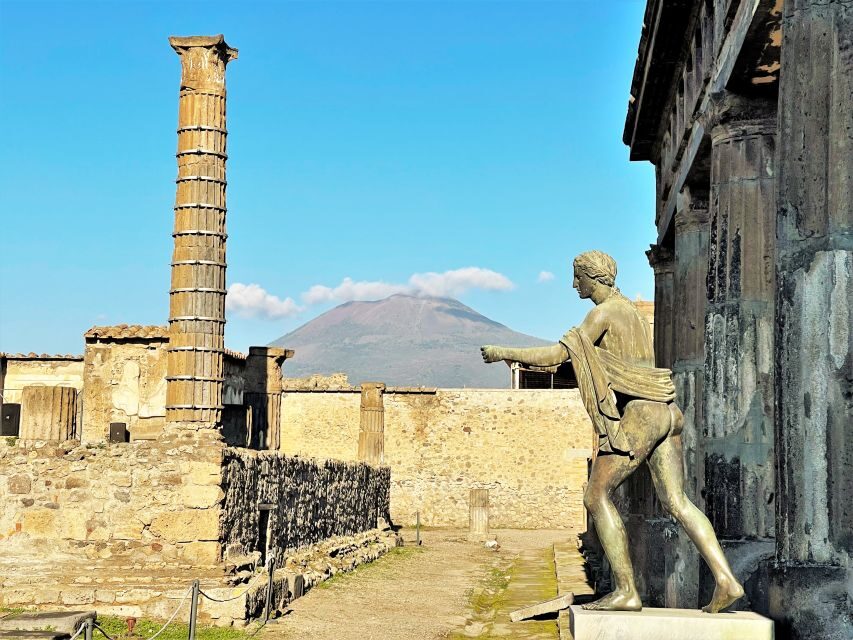From Naples: Pompeii Guided Tour with Skip-the-Line Tickets - Break time and photo strategy: get the best shots without falling behind