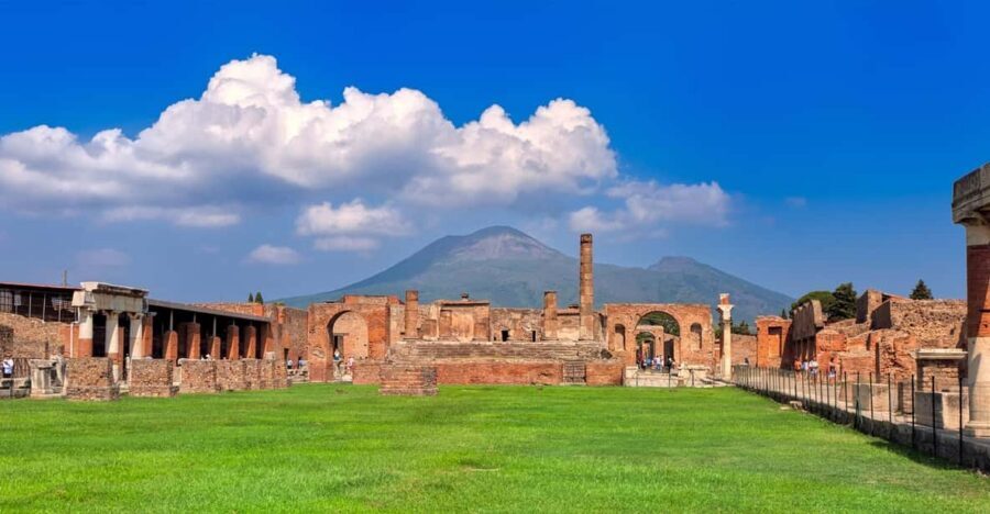 From Naples: Pompeii, Herculaneum and Vesuvius Tour - Keeping the Day Moving: Transfers, Timing, and What to Bring