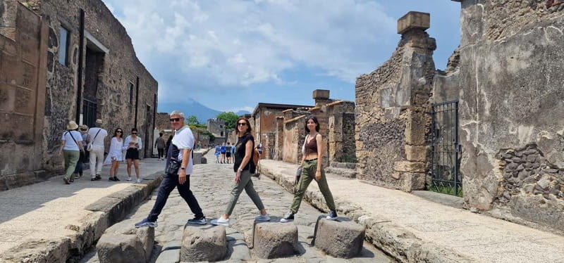 From Naples: Pompeii Private Tour with Transfer and Guide - Who Should Book This Pompeii Private Tour From Naples
