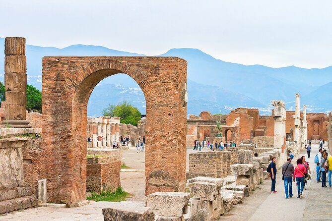 From Naples: Private Tour Pompei and Sorrento with lunch - Why this Naples-to-Sorrento + Pompeii day works so well