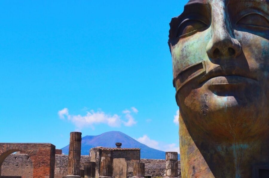 From Naples: Transfer to Positano with Pompeii Guided Tour - Houses, plaster casts, and the feel of a city after the moment
