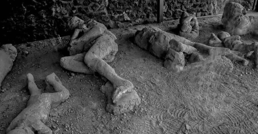 From Pompeii: Vesuvius excursion + Pompeii guided tour - Pompeii with an archaeologist: turning ruins into daily life