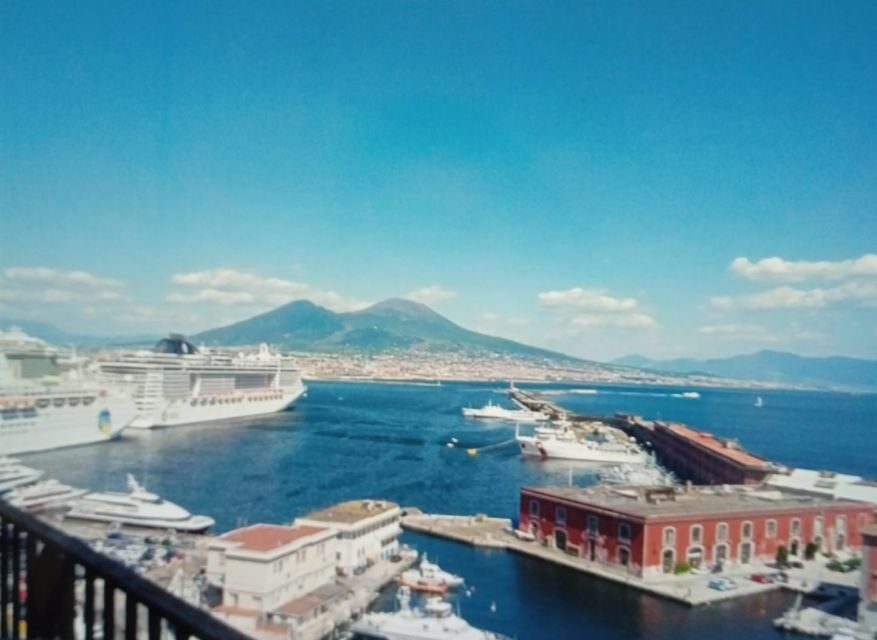 From Rome: Full Day Pompeii and Naples Tour - Gambrinus coffee and sfogliatella: a small stop that feels big