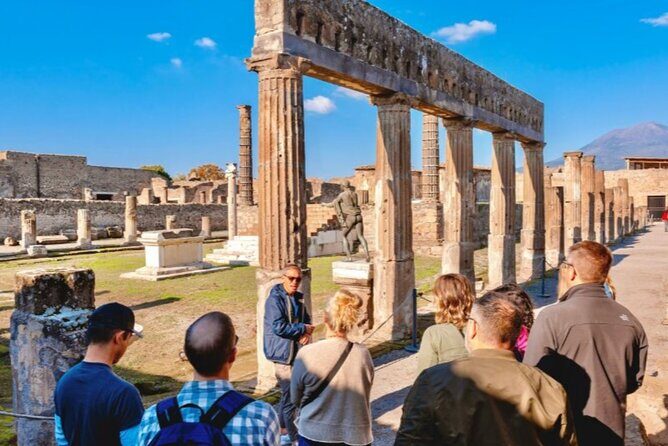 From Rome: Pompeii & Amalfi Coast w/ Positano or Sorrento - Skip-the-line Pompeii: what the archaeologist guide gives you