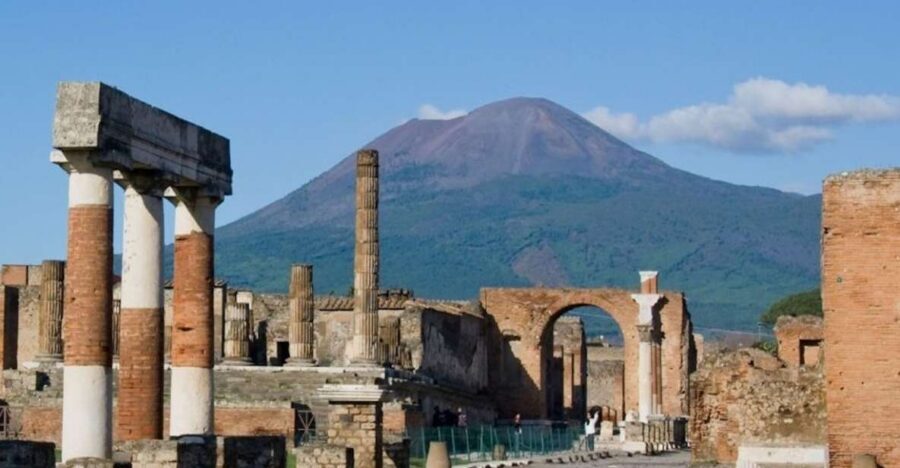 From Rome: Pompeii and Naples, Full Day Tour with Lunch - Why This Pompeii and Naples Day Feels More Efficient