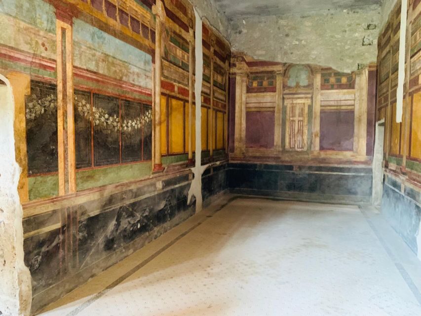 From Sorrento: Herculaneum and Pompeii Group Excursion - Ercolano (Herculaneum): Mud and Lava That Preserved Wood and Household Life
