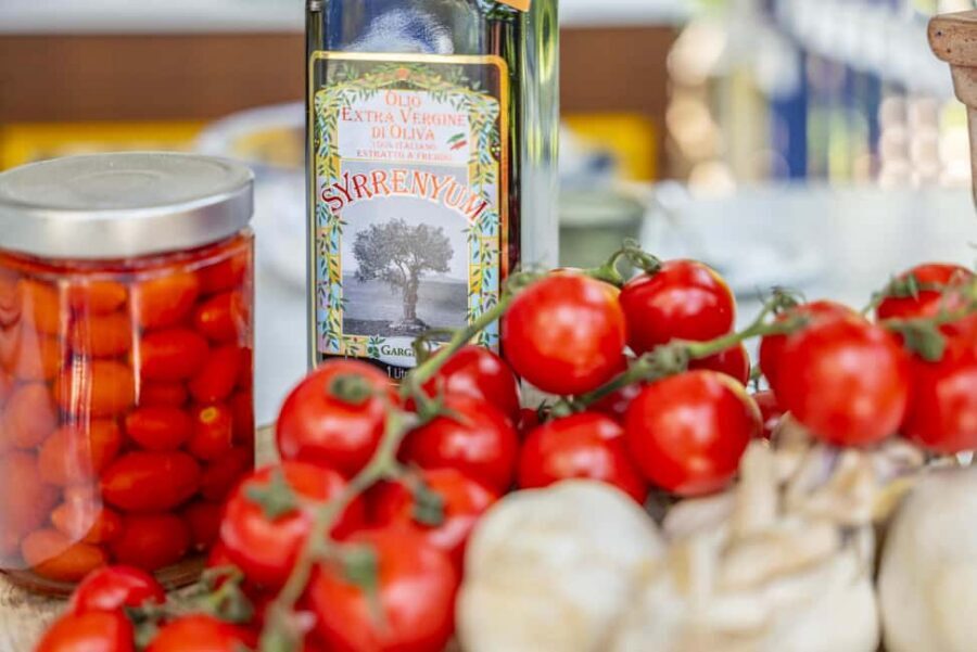 From Sorrento: Pizza-Making Class w/ View of Mount Vesuvius - The 3-hour flow: from oil tastings to dough stretching