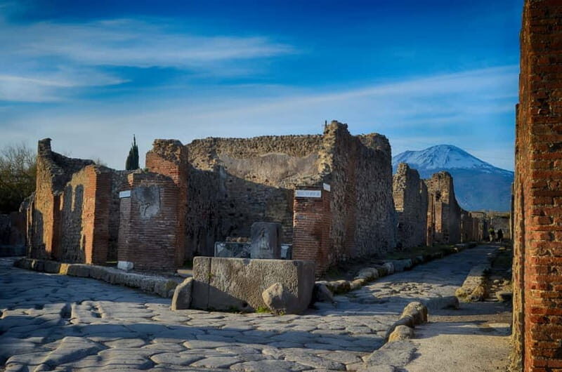 From Sorrento: Pompeii and Mount Vesuvius Trip with Lunch - Pompeii and Vesuvius in one long day