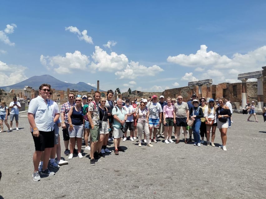 From Sorrento: Pompeii and Vesuvius Tour by Express Train - The 1-hour free time in Pompeii: how to use it well