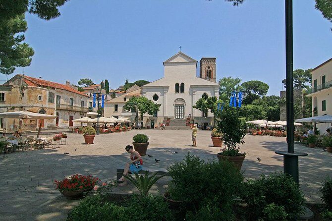 Grand Tour of 10 hours: Amalfi coast, Sorrento & Pompeii ruins - A 10-hour Amalfi–Sorrento–Pompeii plan that actually fits your time