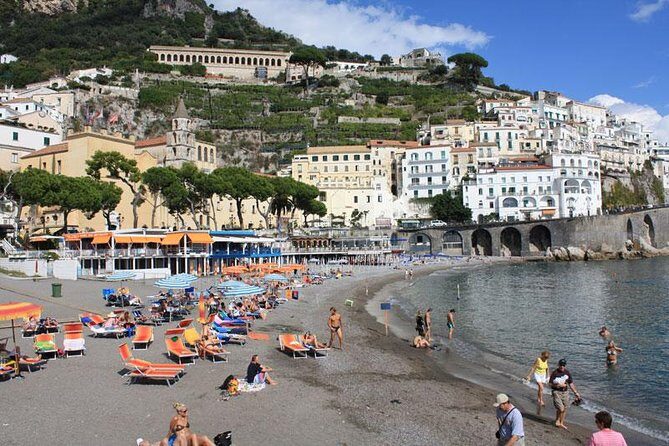 Grand Tour of 10 hours: Amalfi coast, Sorrento & Pompeii ruins - Town stops: Amalfi, Positano, and Sorrento (1 hour each)