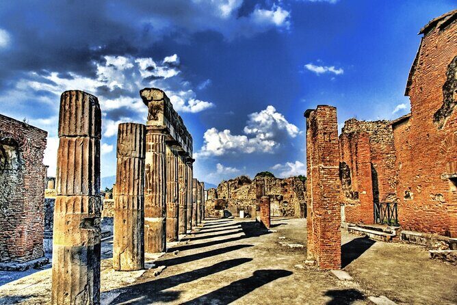 Half-Day Group Tour in Pompeii with Pick Up - How skip-the-line entry actually helps your Pompeii time
