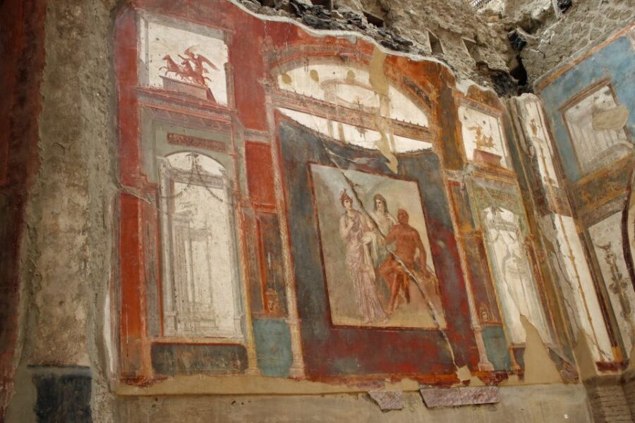 Herculaneum: 2-Hour Skip-the-Line Tour from Sorrento - Entering the archaeological site: what the first moments should feel like