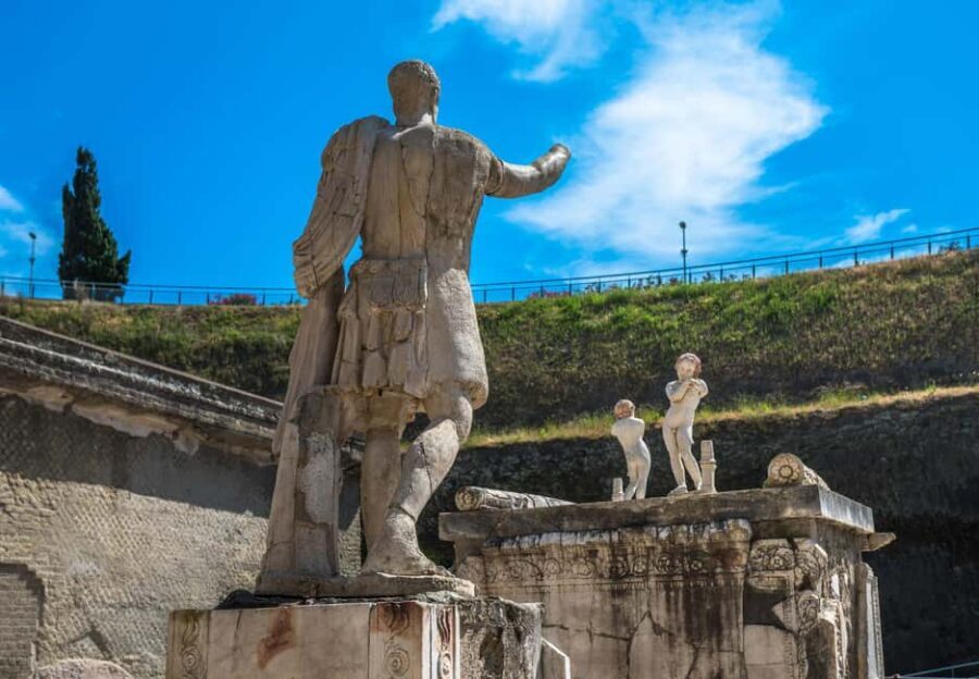 Herculaneum: Private Tour with Driver from Naples - The van ride in and out (and how to use that time)