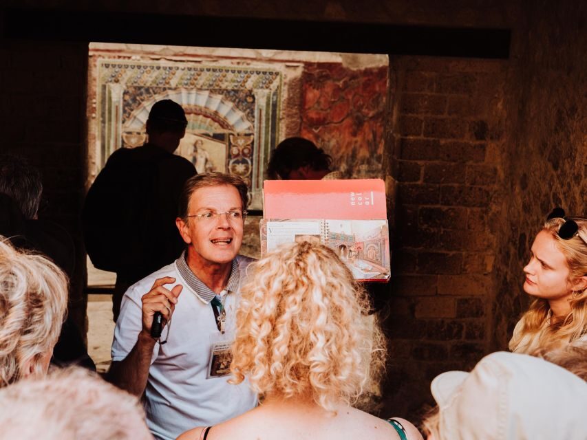 Herculaneum: Private Walking Tour with Archeologist Guide - The bakery and the terrace: work, leisure, and power