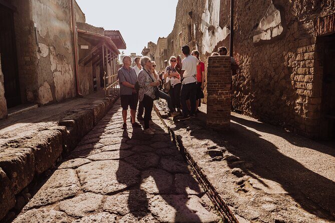 Herculaneum Small Group Tour and Ticket With an Archaeologist - Meeting at the ticket office in Ercolano: easy to find, quick to start