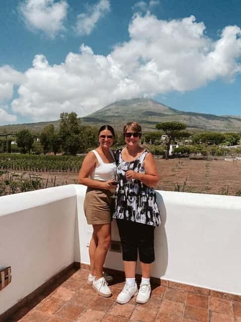 Mount Vesuvius: 5 Wine Tastings with Tour & Lunch Included - Where the Tour Starts: Cantina del Vesuvio Winery and Parking