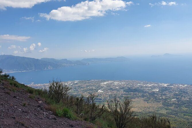 Mount Vesuvius Tour with Entry Ticket & Lunch - Pacing, Group Size, and How to Pack for This Volcano Day