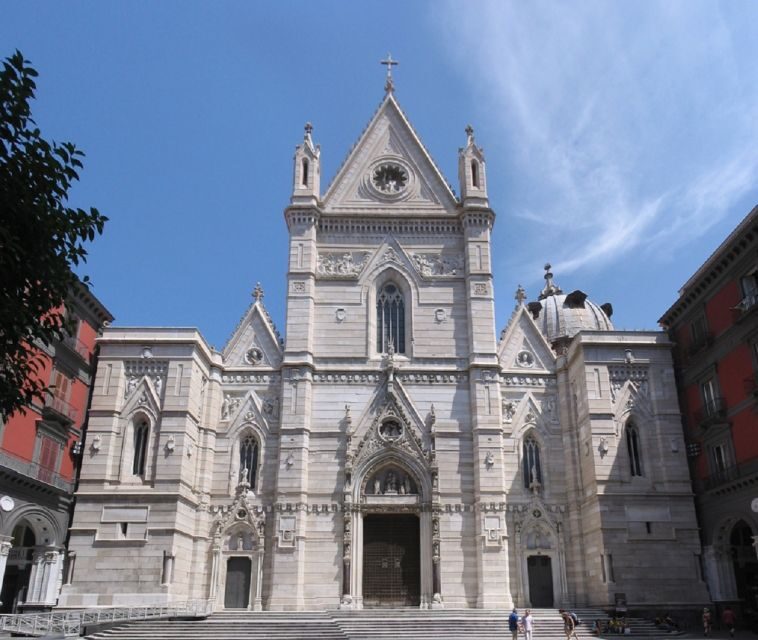 Naples: Full-Day City Tour with Pompeii and Sorrento - Lunch stop that keeps you moving
