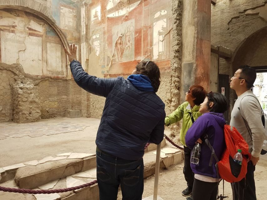 Naples: Pompeii and Herculaneum Private Walking Tour - Herculaneum First: Why This City Looks More Like a Snapshot