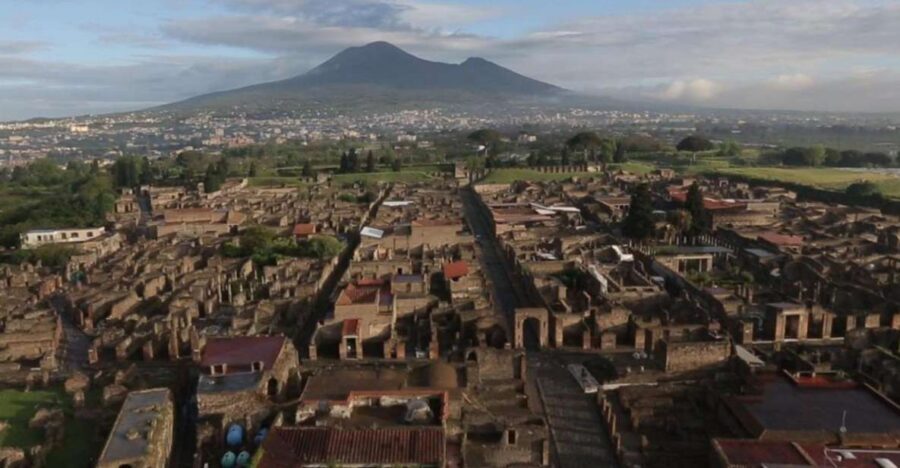 Naples: Pompeii and Herculaneum Tour with Tickets and Lunch - Key highlights worth circling