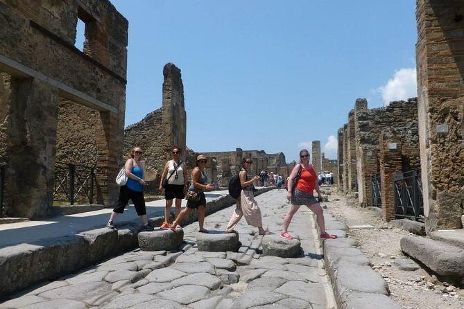 Naples & Pompeii Day Trip - Small Group - The train back to Rome: when your day ends, you actually get to relax