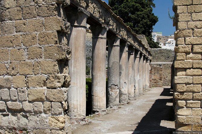 Naples: Pompeii, Herculaneum, and Vesuvius Tour by Minivan - Herculaneum: Smaller, Often More Relaxed, and Surprisingly Moving