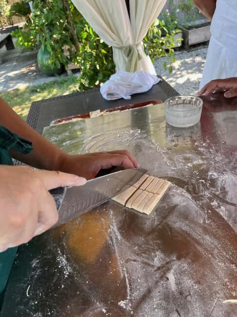 Pompei: Cooking class fresh pasta - Eating the Meal: Gragnano Wine and a Real Local Table