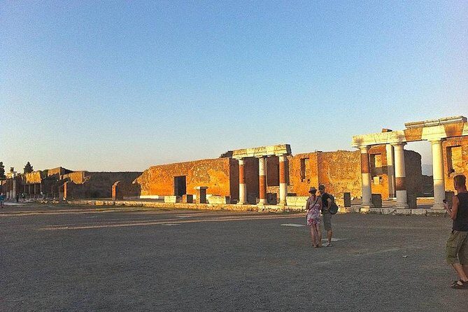 Pompei Guided Tour at Sunset - Meeting at Hotel Vittoria: the logistics that keep stress low